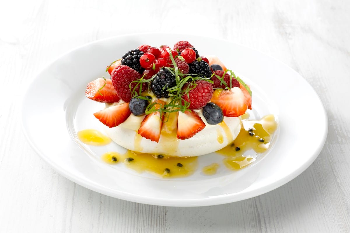 pavlova-dessert